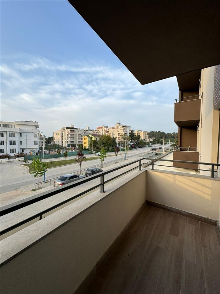 SHITET APARTAMENT 1+1 NE MAL TE ROBIT NE DURRES !