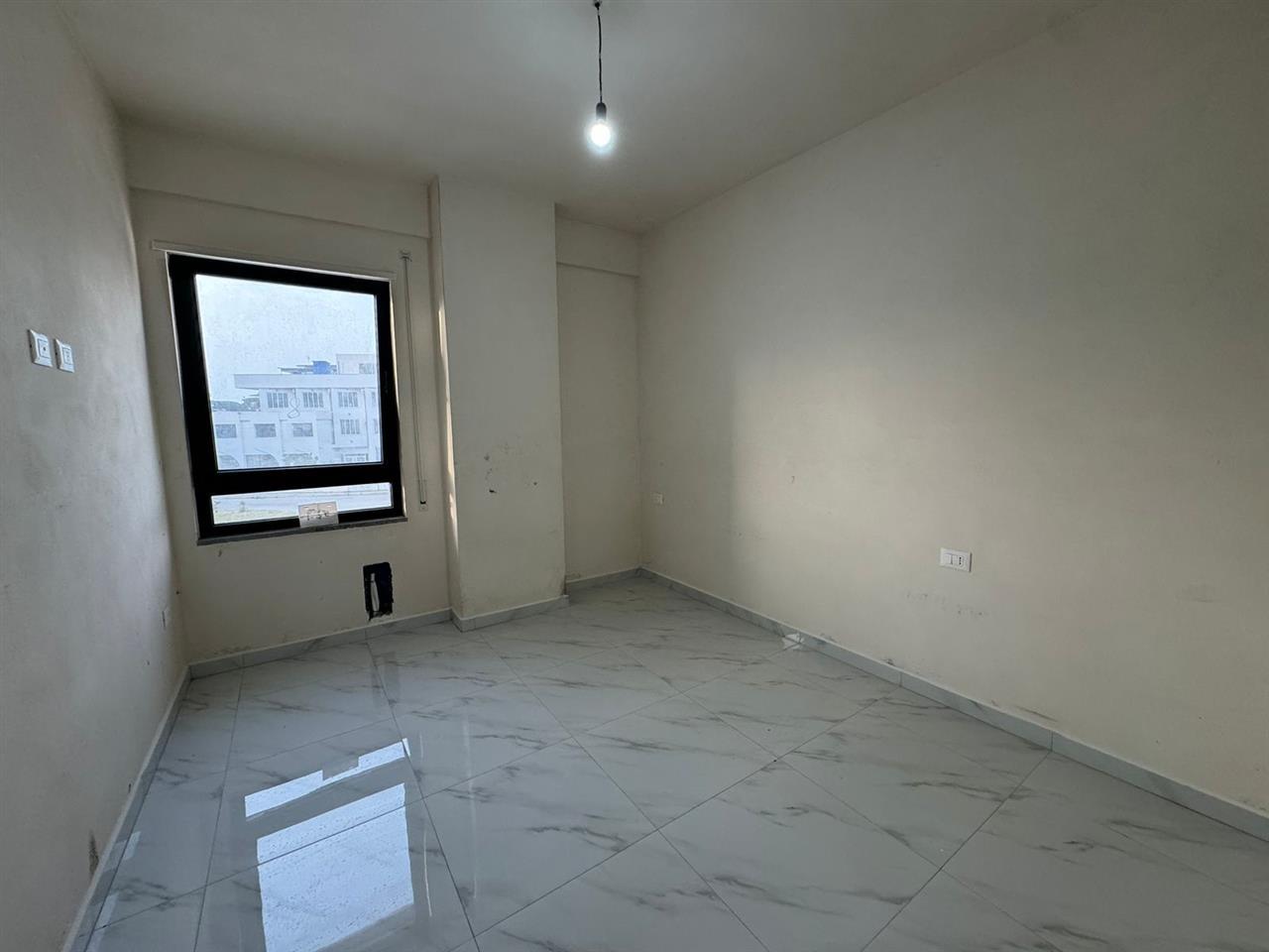 SHITET APARTAMENT 1+1 NE MAL TE ROBIT NE DURRES !