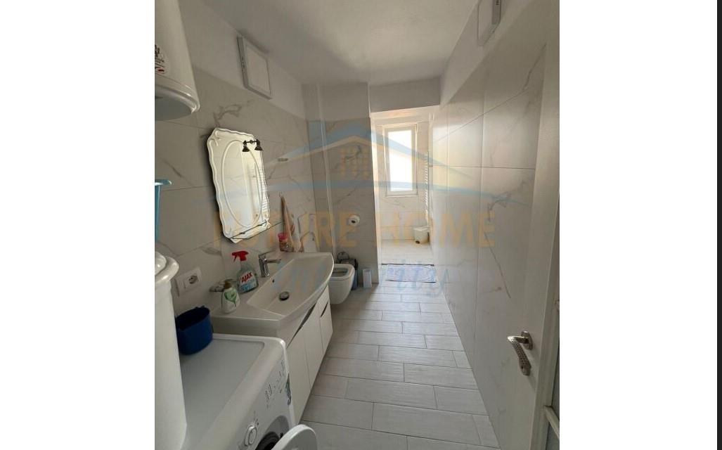 Qera,Garsoniere, Rruga e Elbasanit,prane Drejtorise Higjene