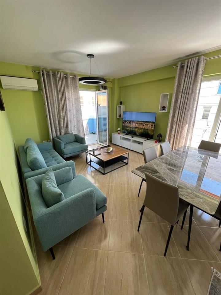 Shitet apartament 2+1 85m2