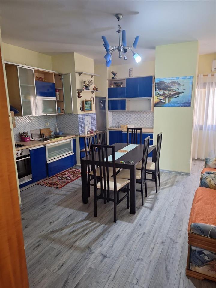 Apartamente me qira ditote lungo mare vlore