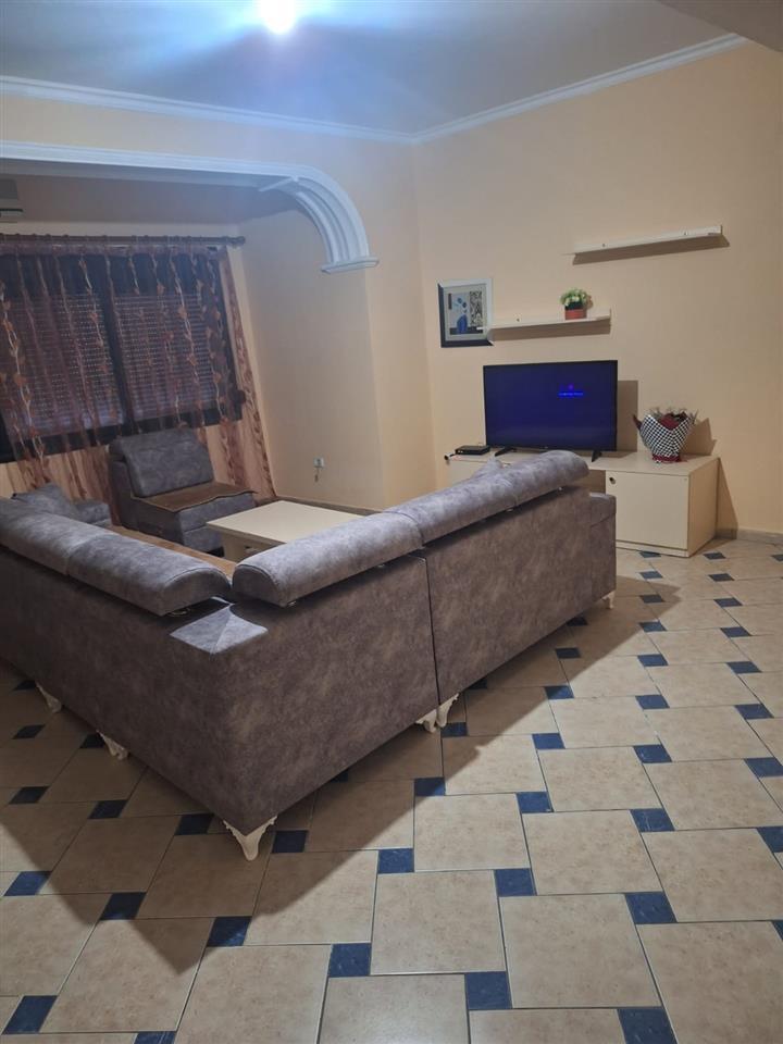 Apartamente me qira ditote lungo mare vlore