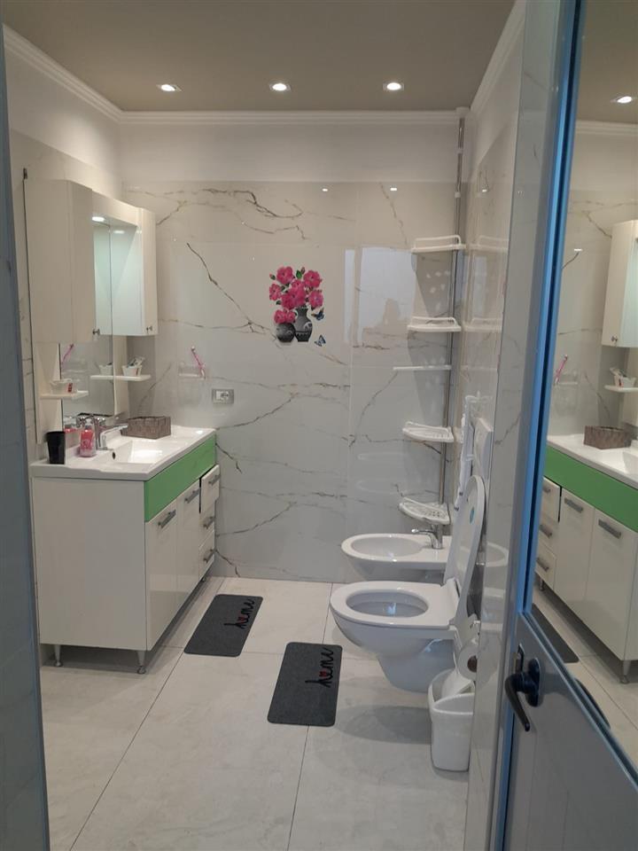 Apartamente me qira ditote lungo mare vlore