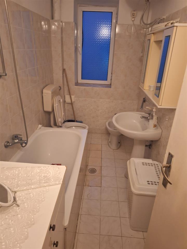 Apartamente me qira ditote lungo mare vlore