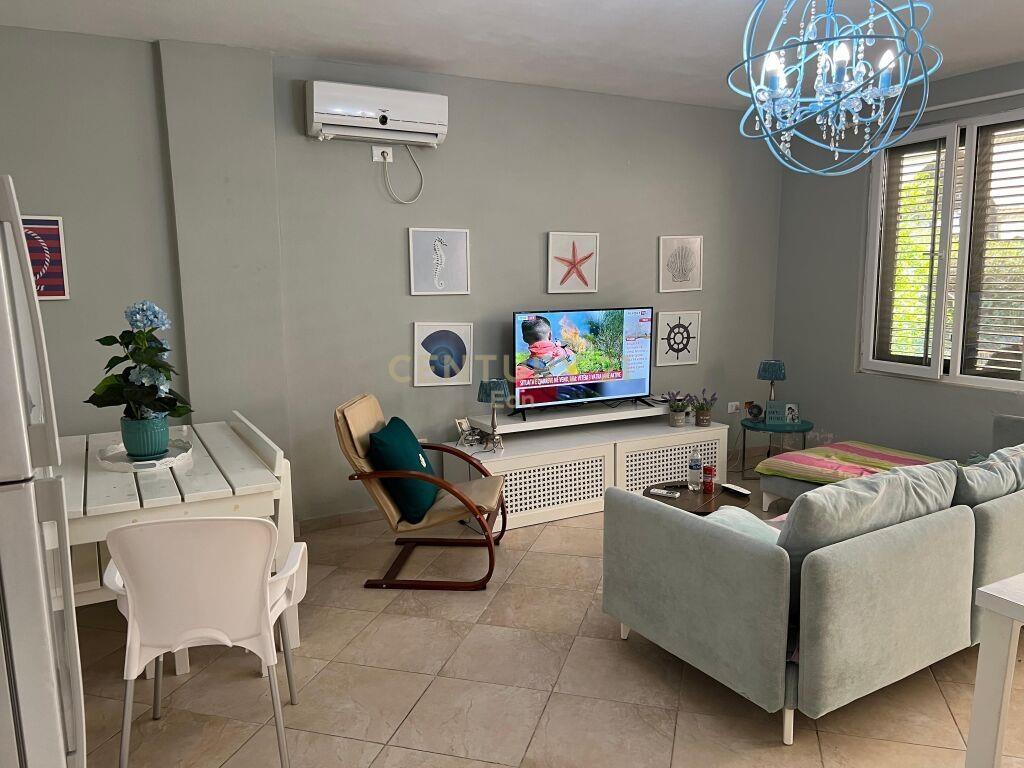 SHITET APARTAMENT 2+1 ME OBORR NE REZIDENCE NE QERRET ! Dur