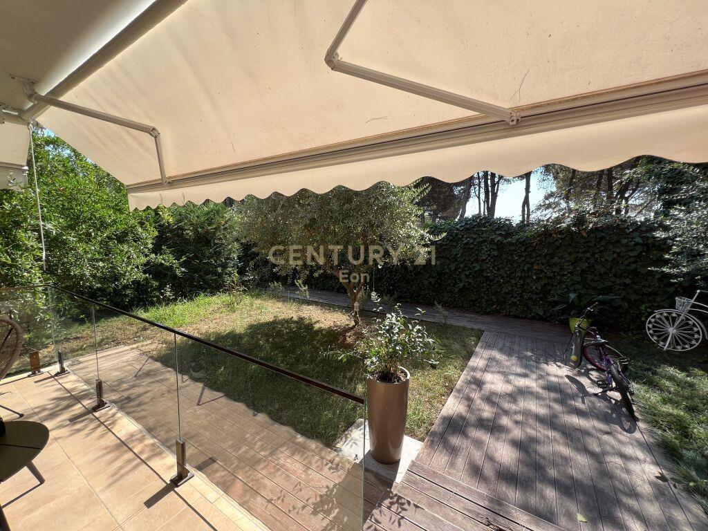 SHITET APARTAMENT 2+1 ME OBORR NE REZIDENCE NE QERRET ! Dur