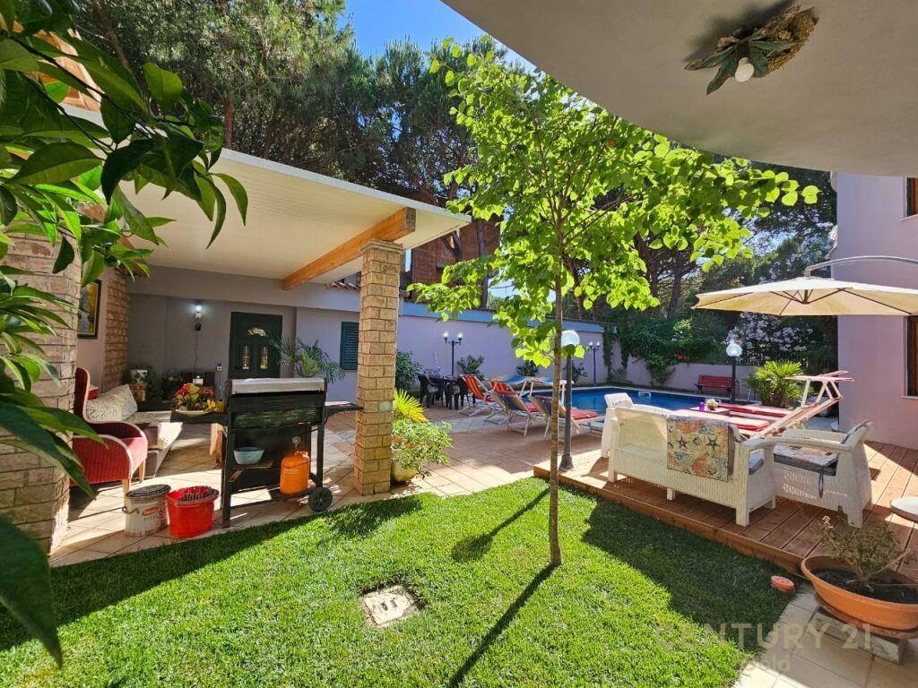 SHESIM VILE ME PISHINE NE QERRET!!