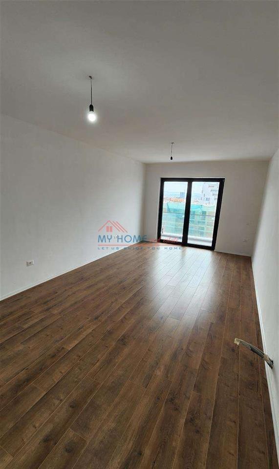 Zyre me Qira Farmacia 10 Tirane