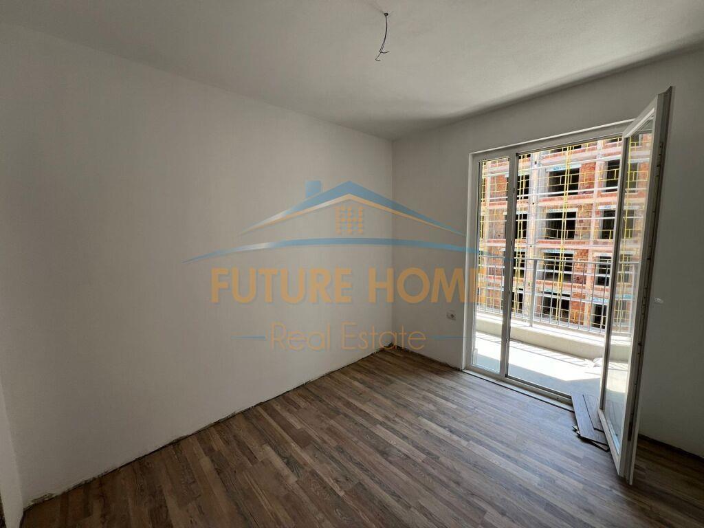 Shitet, Apartament 2+1+2, Univers City,Tiranë