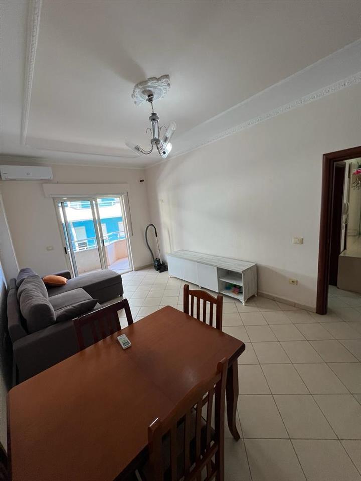 SHITET APARTAMENT 1+1 NE GOLEM !