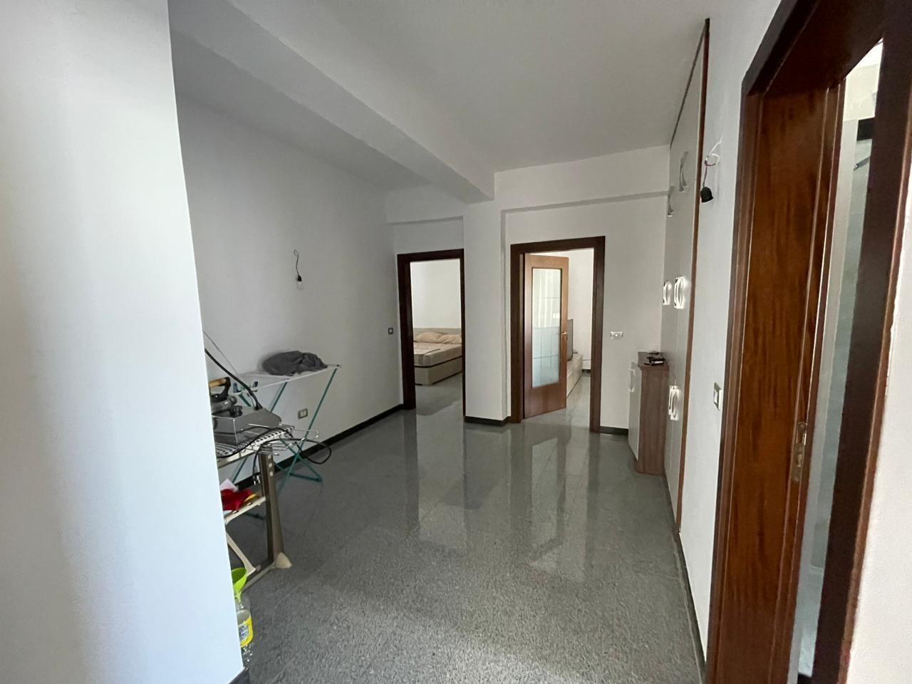 SHITET 2+1 TEK STADIUMI NE DURRES