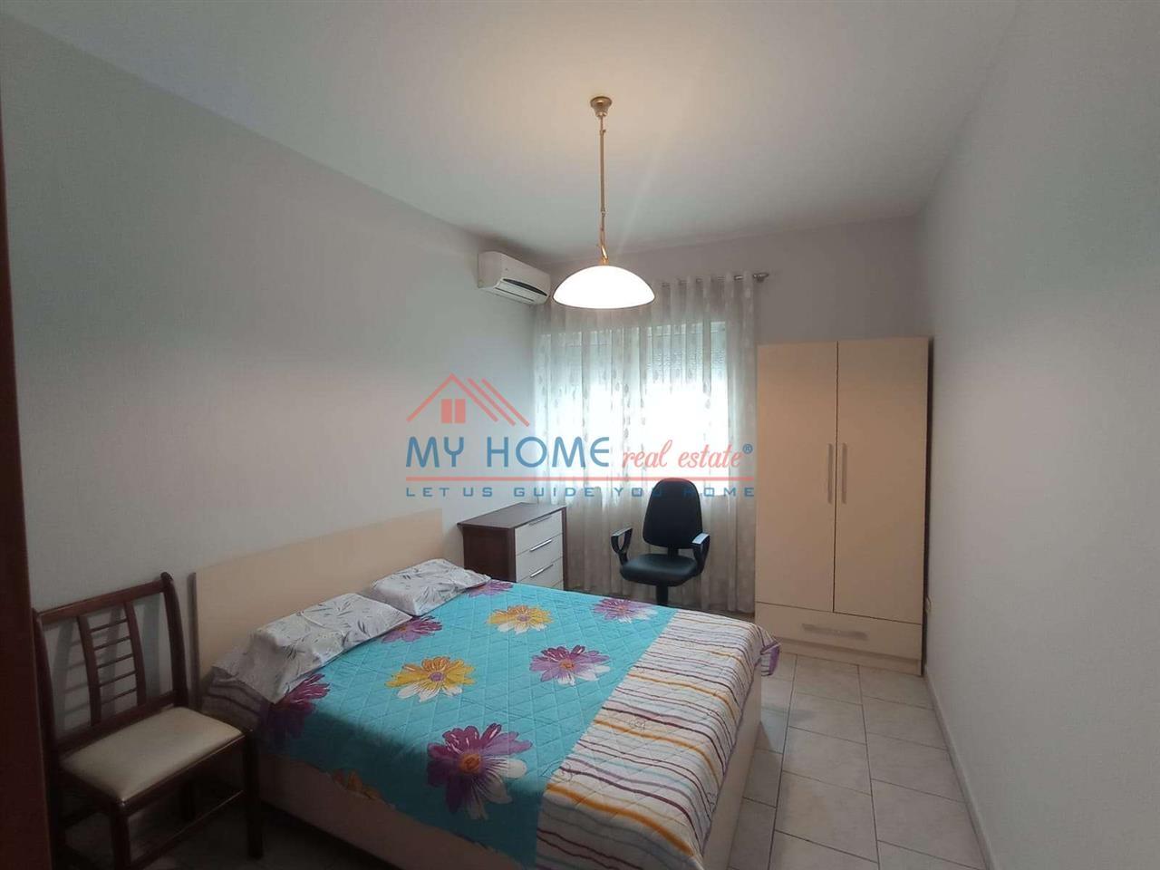 Apartament 2+1 me Qera ne Bllok