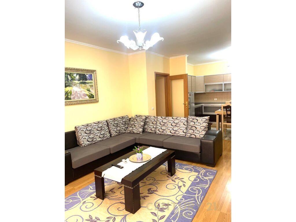 Qira Apartament 2+1+2 Komuna e Parisit 700 €