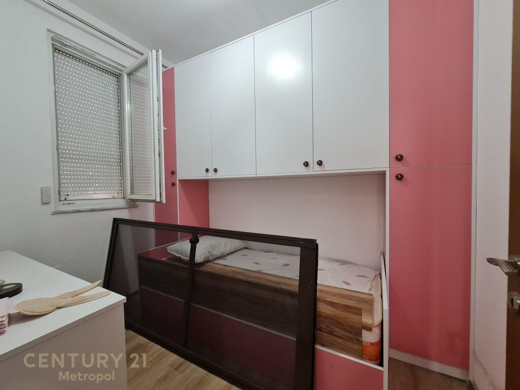 Qira Shtepi Private Qytet Studenti 700 €