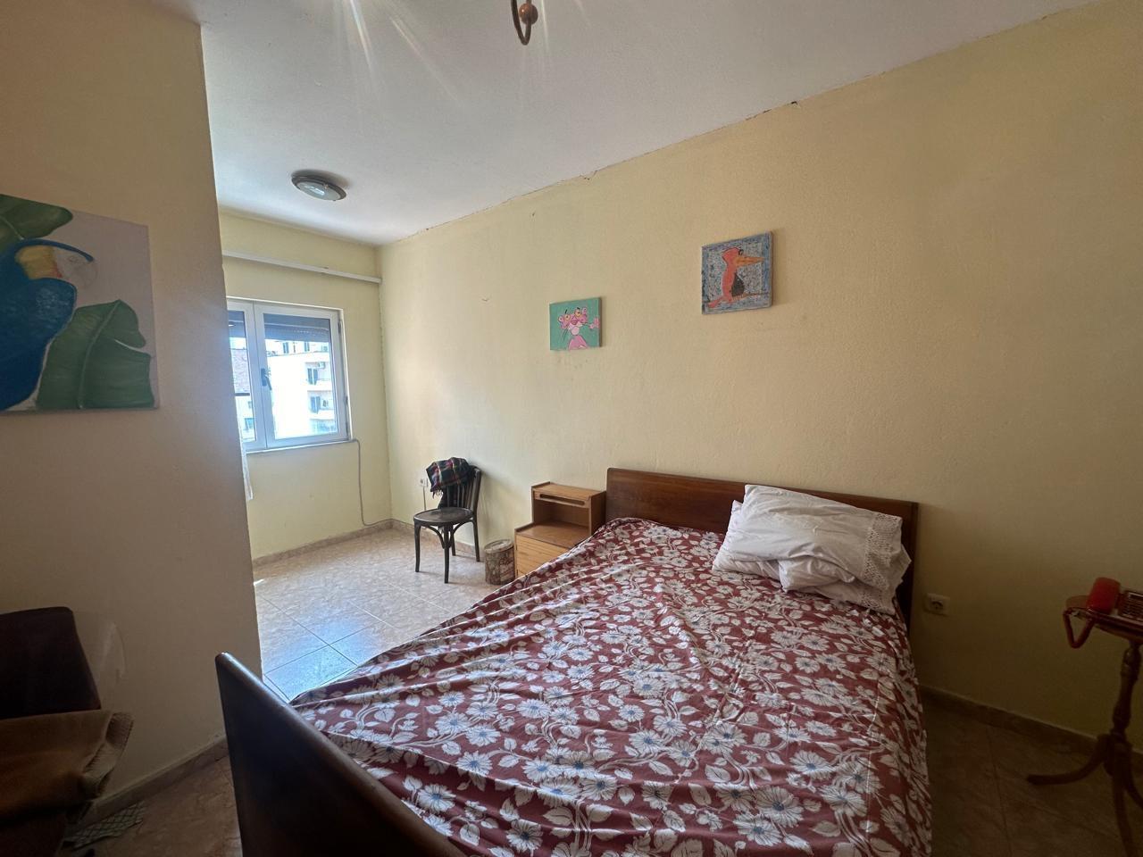 Shitet, Apartament 2+1, Myslym Shyri, Tiranë