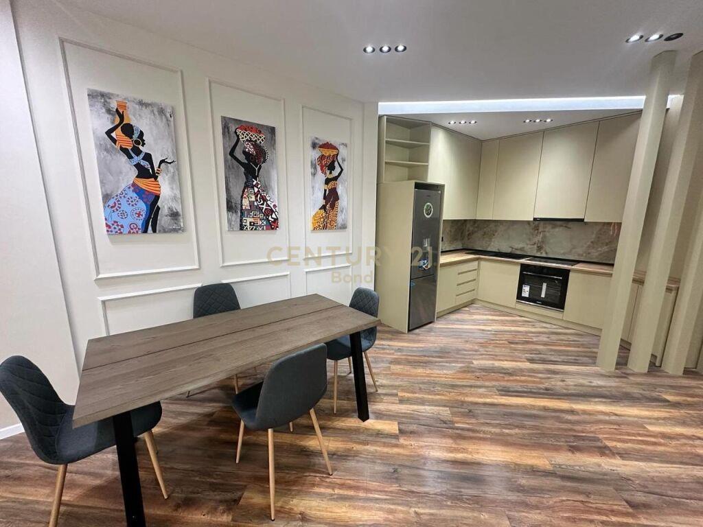 Lura 1 Resort, Gjiri i Lalzit shesim apartament 2+1+2