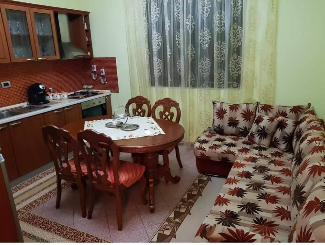 Vile 2 kateshe ne shitje