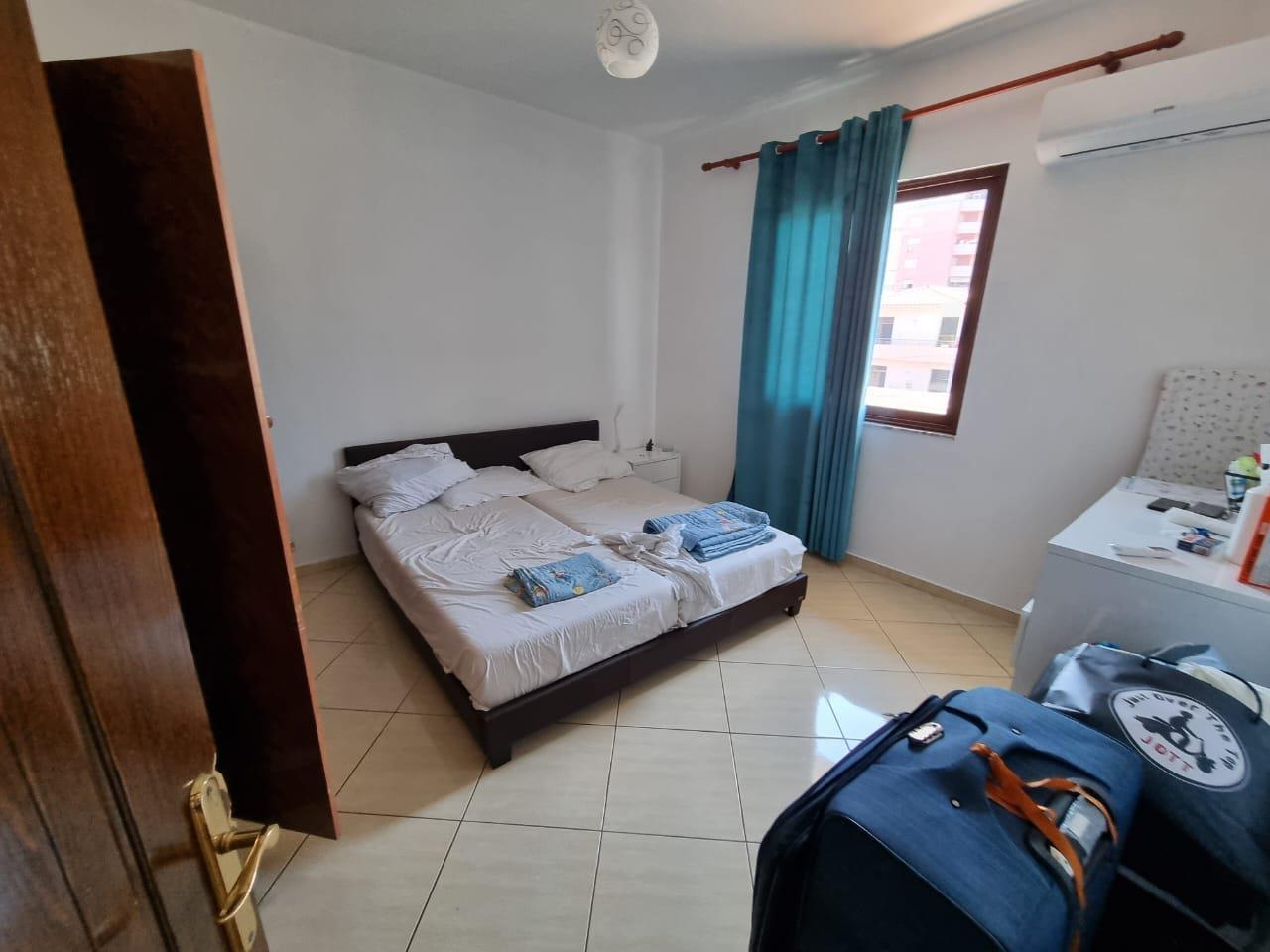 Shitet ose nderrohet