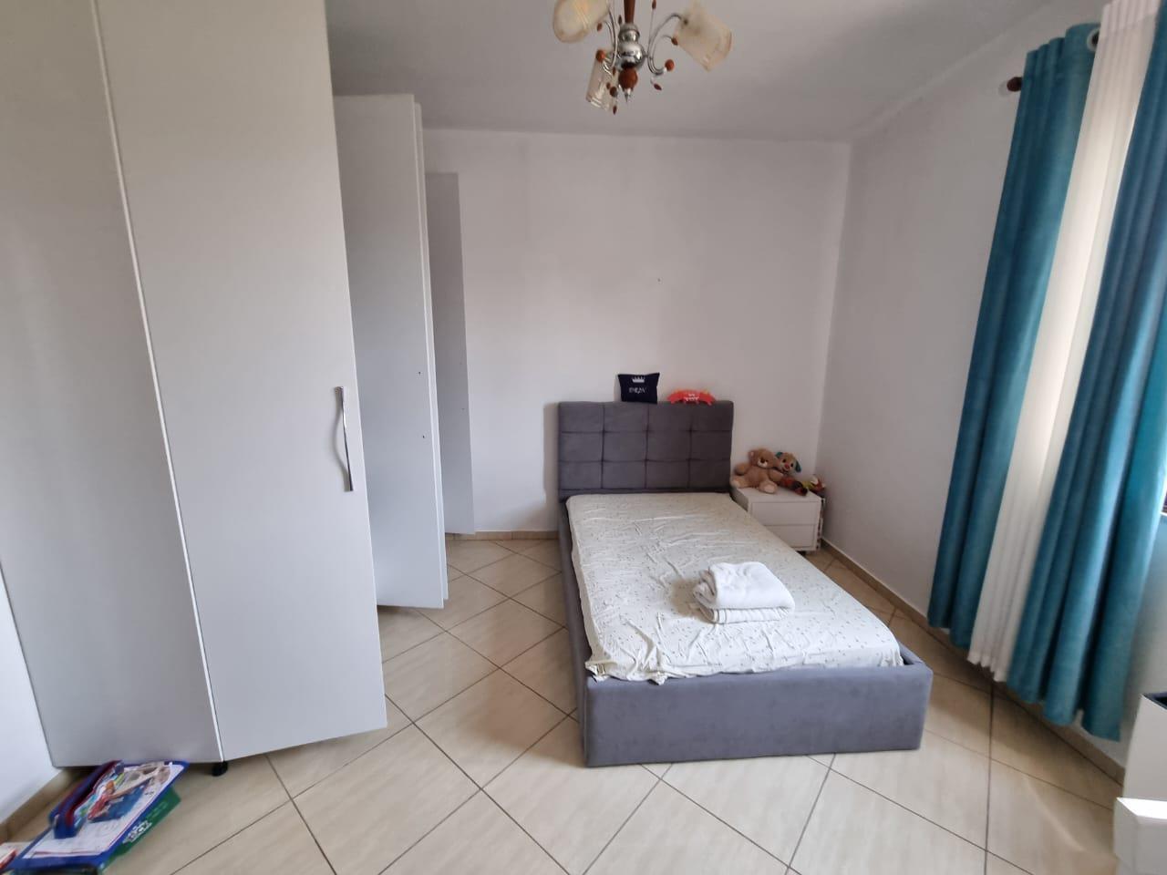 Shitet ose nderrohet