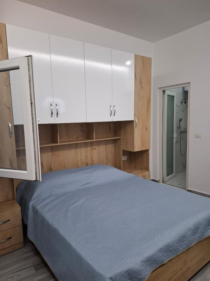 Garzoniere Golem pishat e buta