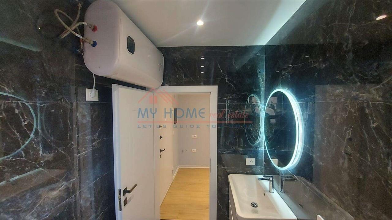 Apartament 2+1 Ne Shitje Te Stacioni i Trenit Tirane