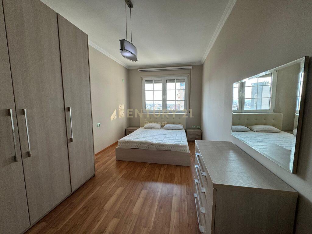 Shitet Apartament 2+1 Casa Italia 160 000 €