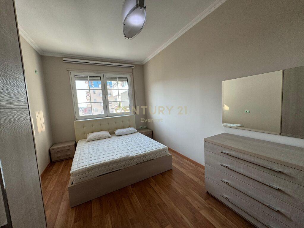 Shitet Apartament 2+1 Casa Italia 160 000 €