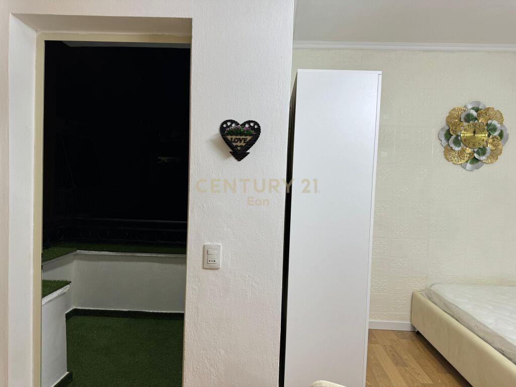 Shitet Studio Shkembi i Kavajes 57 000 €