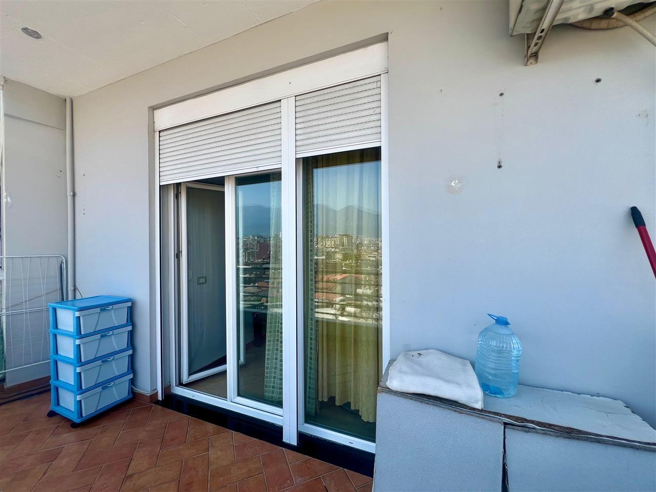 JAPIM ME QIRA APARTAMENT 1+1 TEK RRUGA E ELBASANIT!!