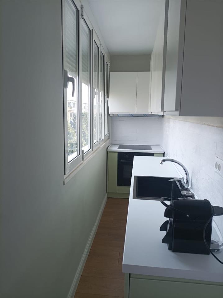 APARTAMENT ME QERA RRUGA BARDHYL 450€