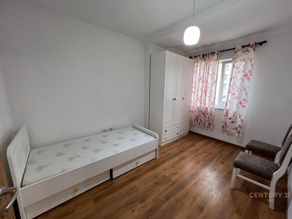 Qira Apartament 2+1+2 21 Dhjetori 650 €