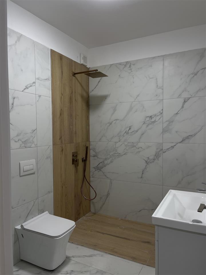 Shitet, Apartament 2+1+2, Garda, Tiranë