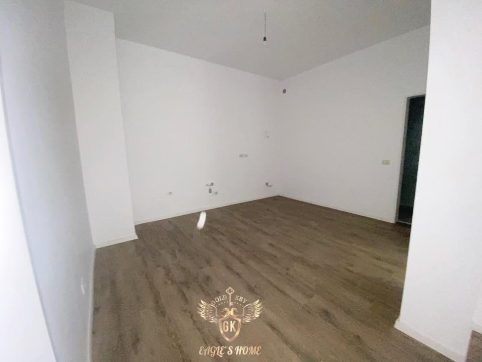 Shitet • 1+1+Garazh• Shume Prane detit