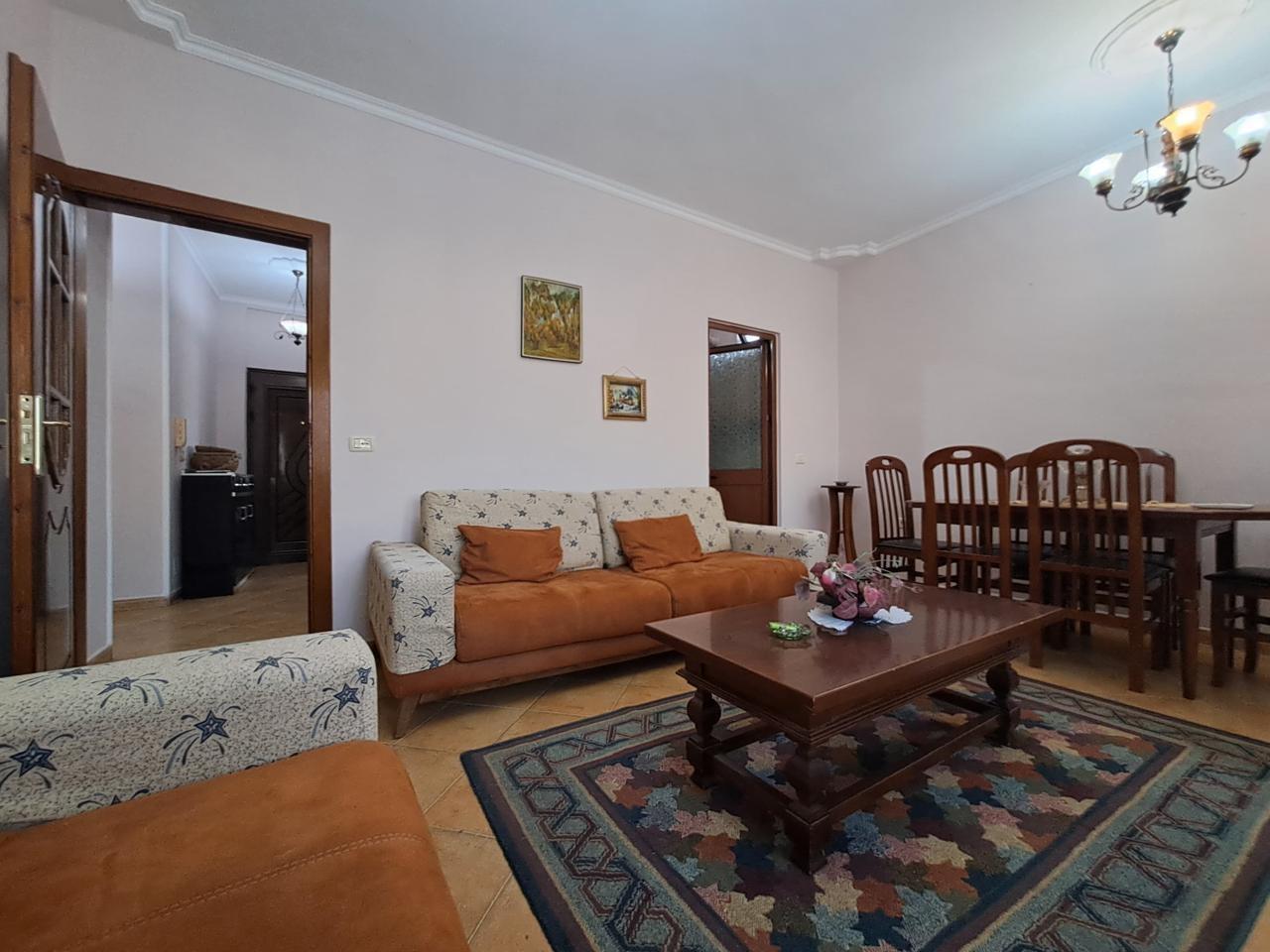 Jepet me qira, Apartament 2+1