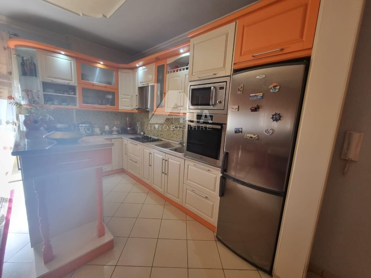 Shitet apartamet 2+1, I mobiluar