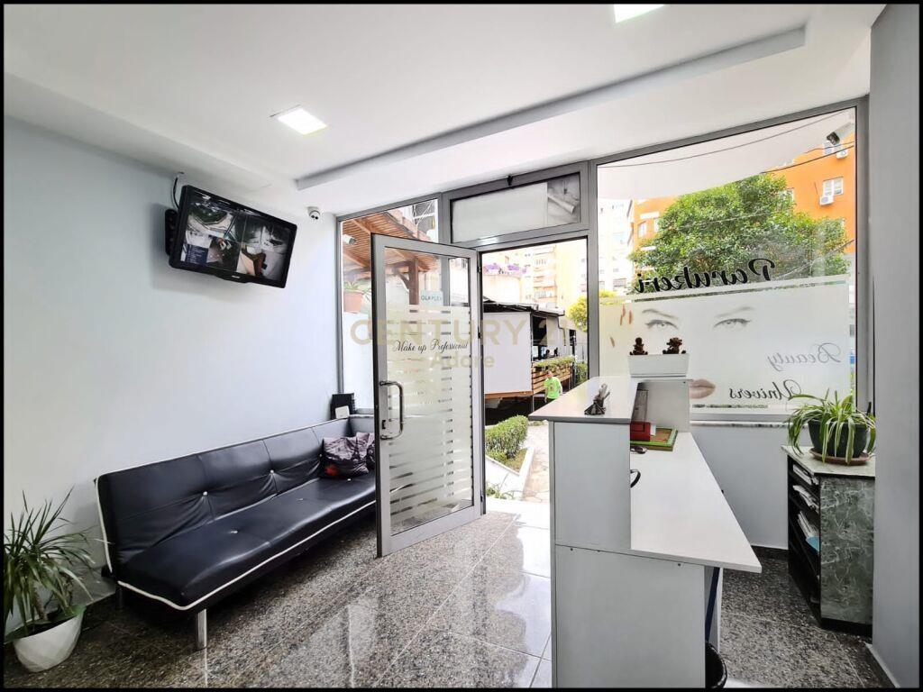 Qira Dyqan 50m2 Komuna e Parisit 550 €