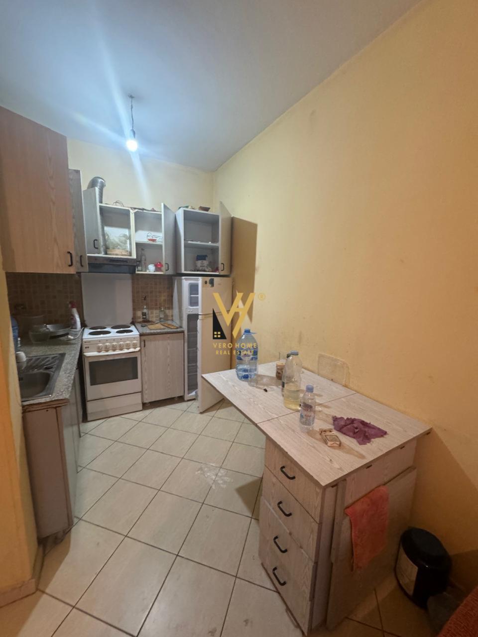 SHITET 2+1+BLK TE RR. MINE PEZA 174.000 EURO