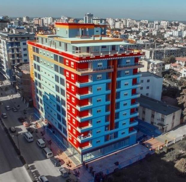 SHITEN 12 APARTAMENTE 2+1 & 3+1 DHE DYQANE 140M DERI 250M