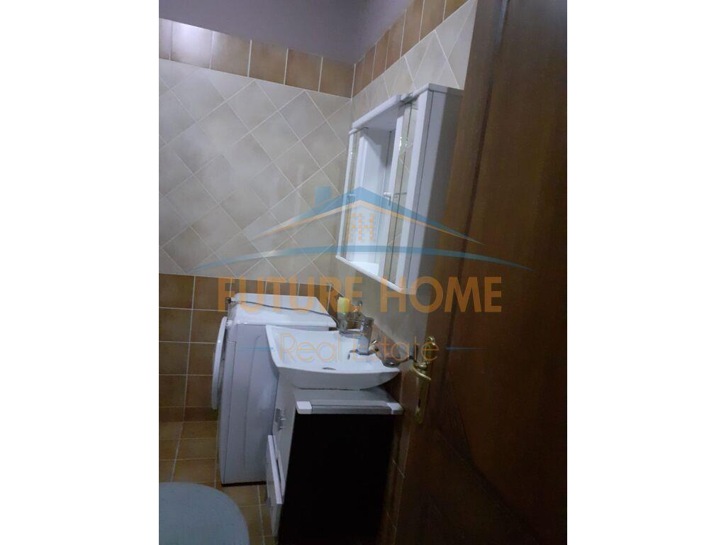 apartament me qera 2+1, Rr Kavajes