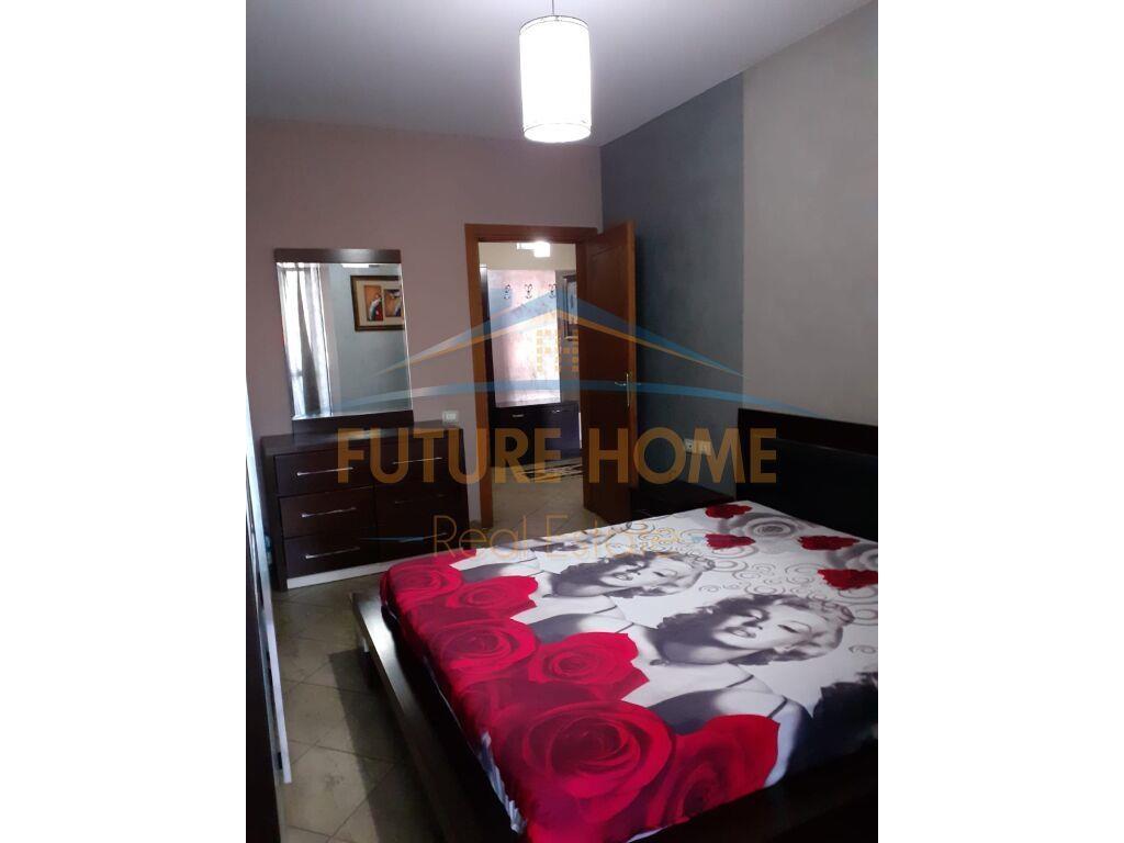 apartament me qera 2+1, Rr Kavajes