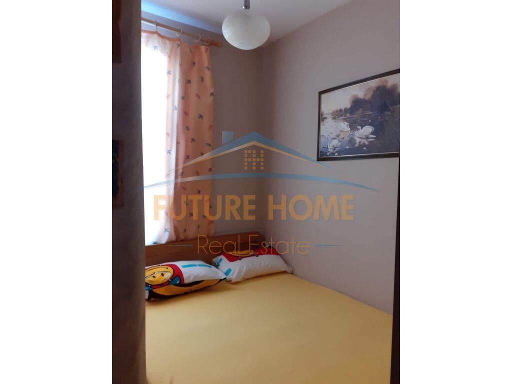 apartament me qera 2+1, Rr Kavajes