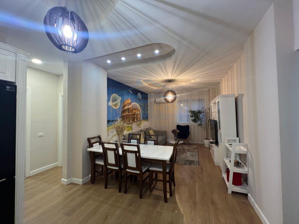 apartament ne shitje