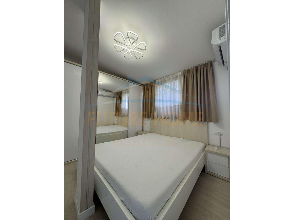 Qera, Apartament 1+1, Komuna e Parisit, Tiranë.