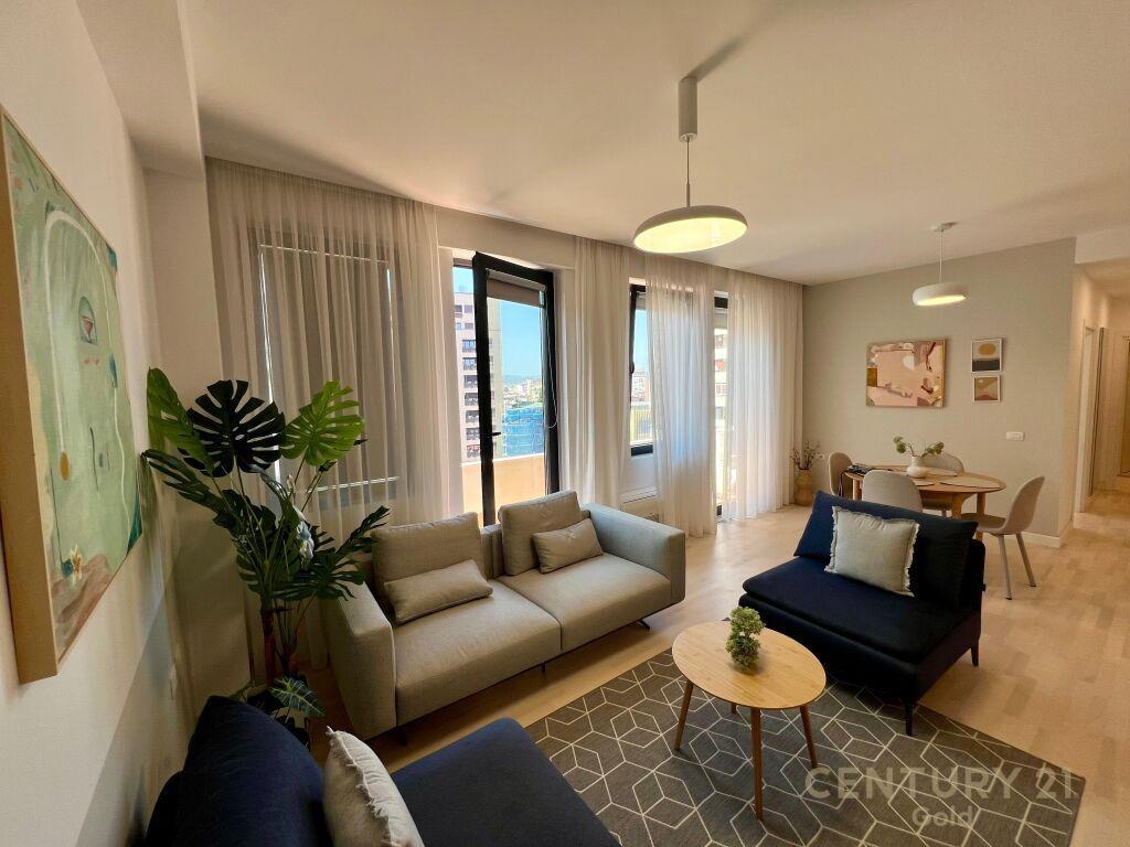 JAPIM ME QIRA APARTAMENT 2+1+2 TEK RR.BARRIKADAVE!!