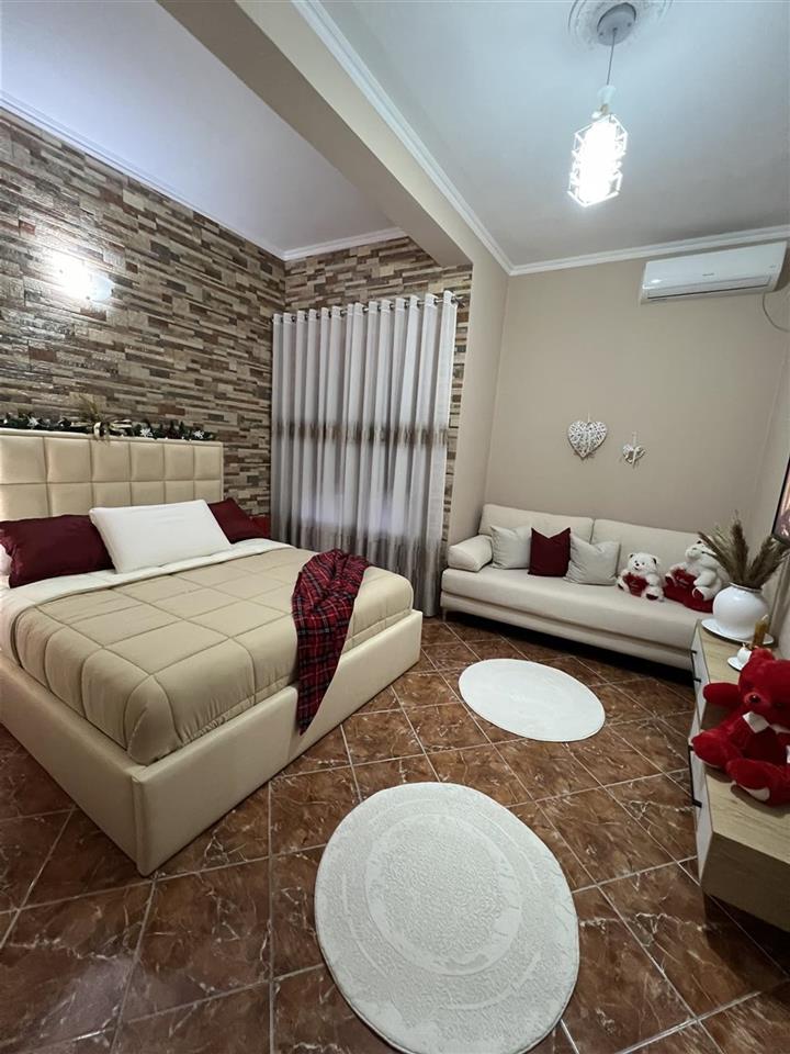 SHITET SHTEPI DYKATESHE