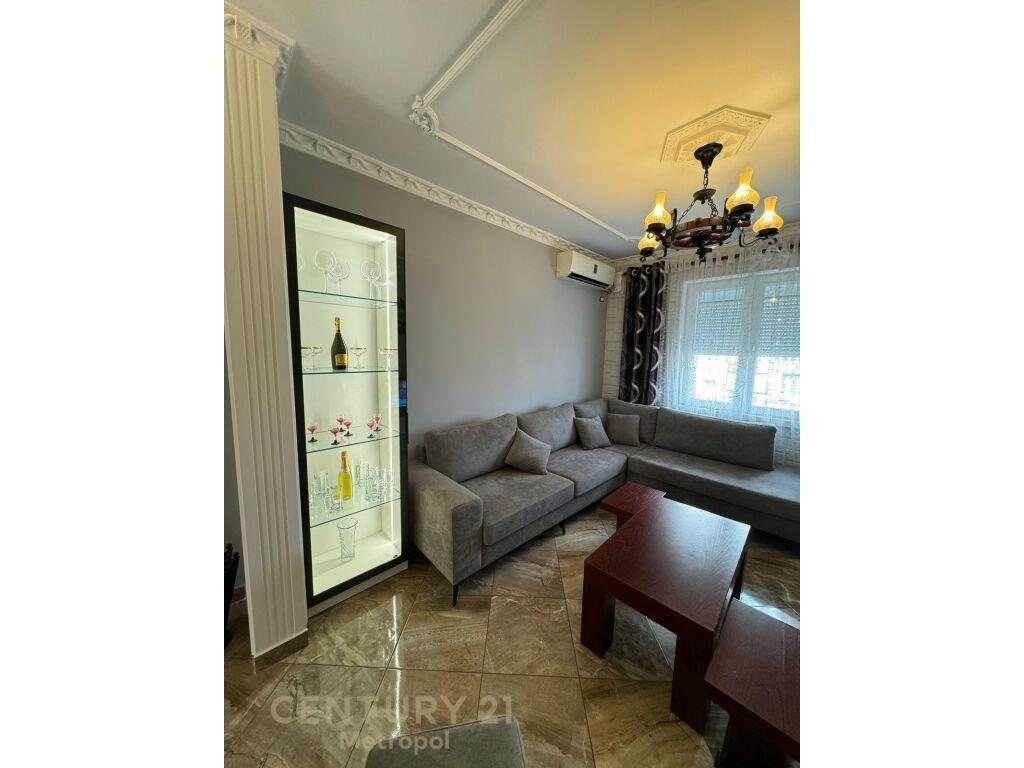 Qira Apartamenti 2+1+2 Libri Universitar 1100 €