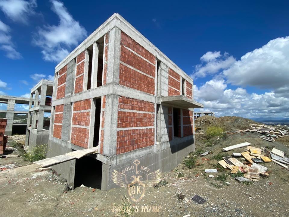 Shitet VILA• Super KOMPLEKS RESIDENCIAL