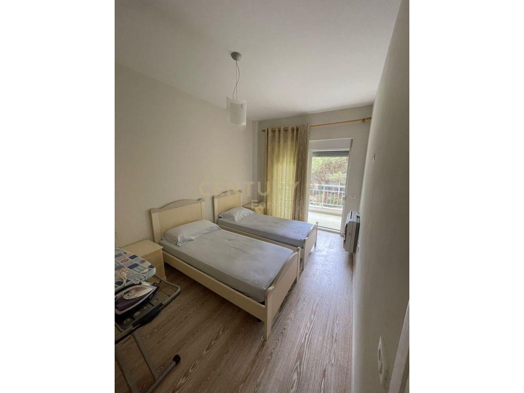 Shitet, Vile 2-Kateshe, Lura 1, Gjiri I Lalezit!