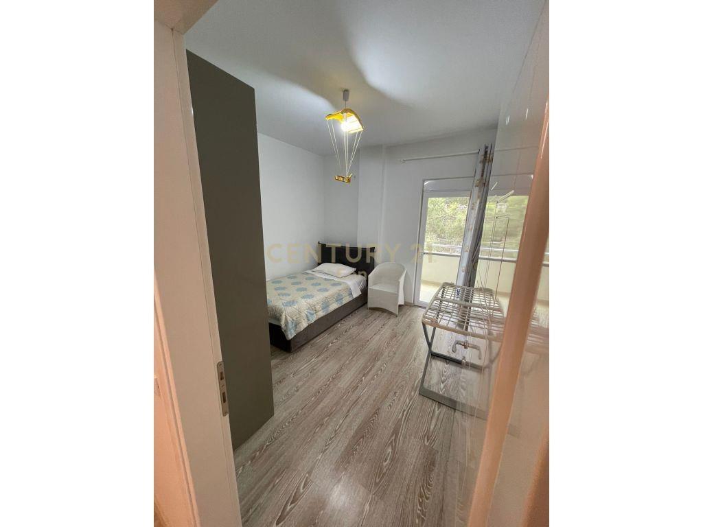 Shitet, Vile 2-Kateshe, Lura 1, Gjiri I Lalezit!