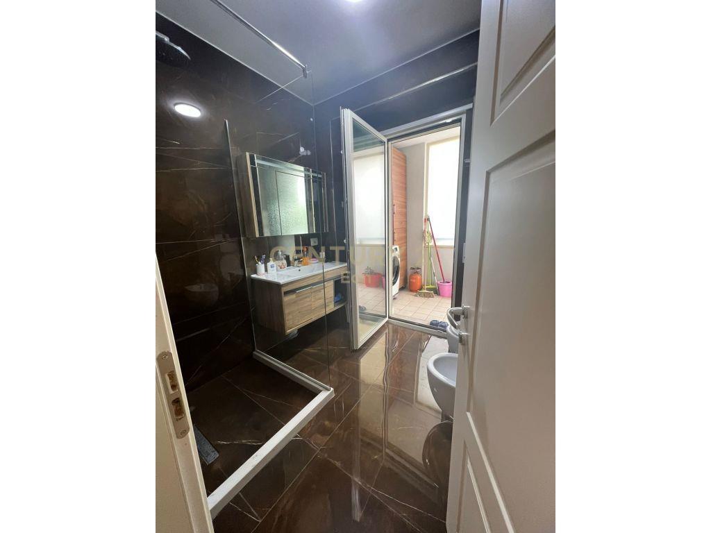 JEPET APARTAMENT 2+1 ME QIRA TEK ISH RAJONI!